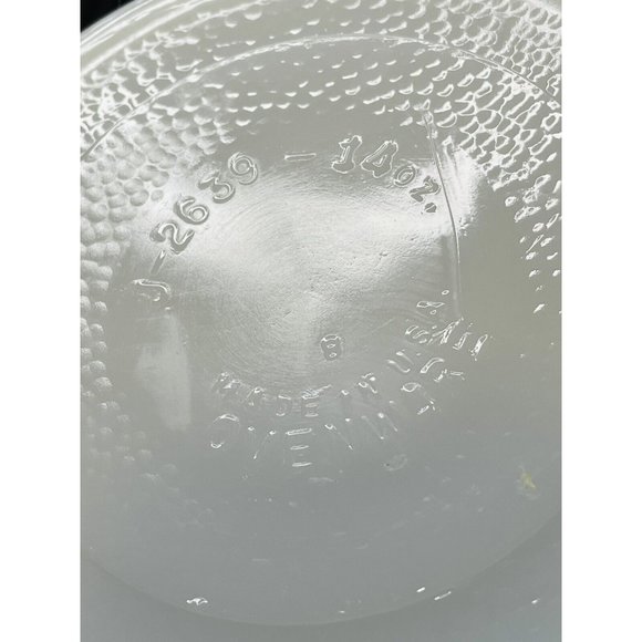 Set 4 w 3 Lids Handled White Milk Glass Ovenware 14oz USA Bowls Vintage - Picture 4 of 10